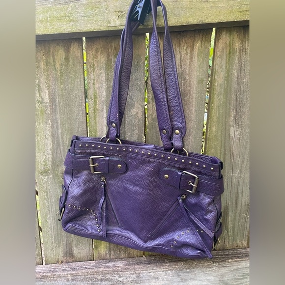 Maxx Leather Shoulder Bag​​ - Picture 1 of 7